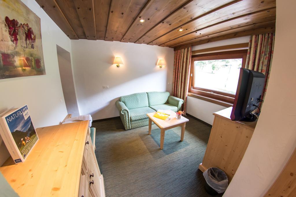 Schi- Und Wanderhotel Berghof Bad Kleinkirchheim Exterior foto